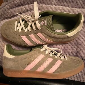 Adidas gazelle limited edition olive green and pink